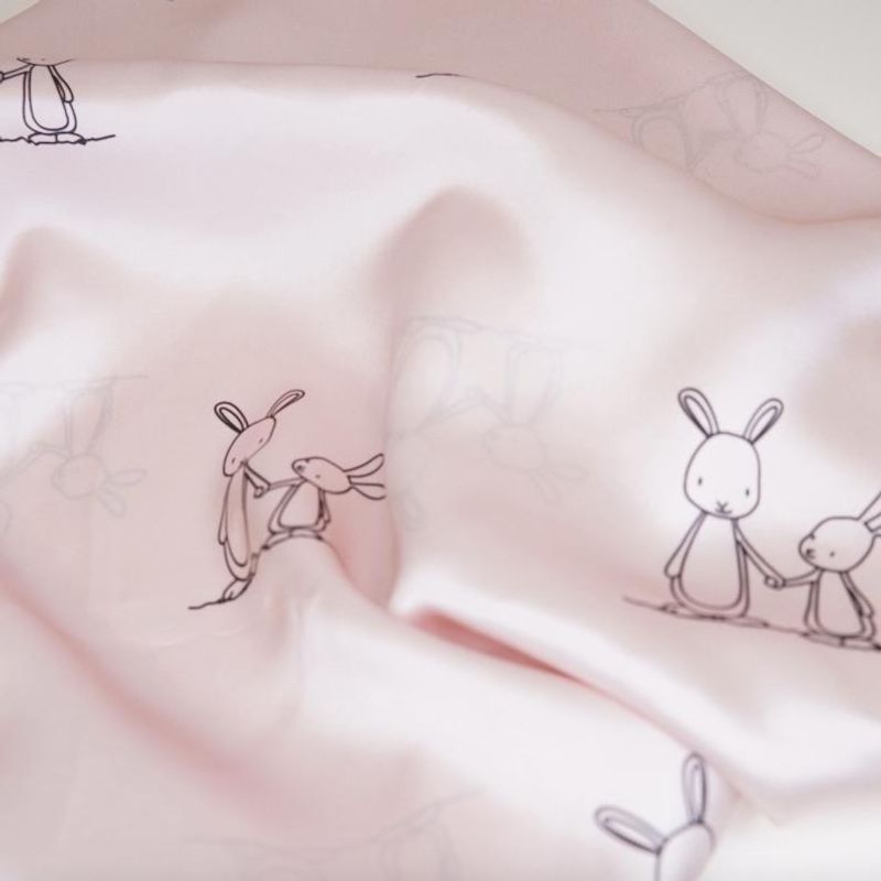 Sengesett i silke til barn - lys rosa
